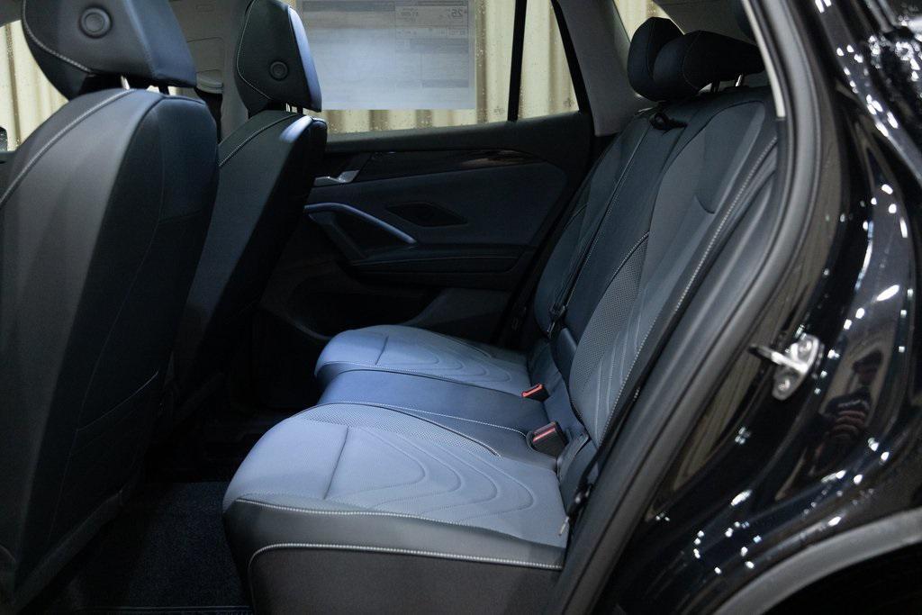 new 2025 Volkswagen Tiguan car, priced at $36,855