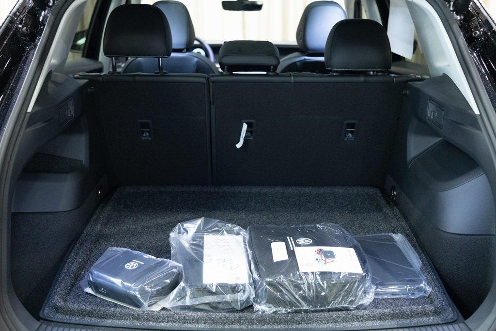 new 2025 Volkswagen Tiguan car, priced at $36,855