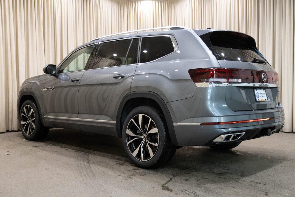 new 2025 Volkswagen Atlas car, priced at $54,783