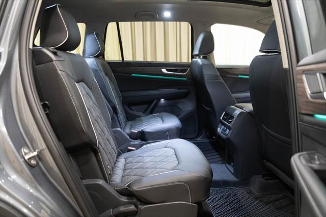 new 2025 Volkswagen Atlas car, priced at $54,783