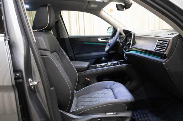 new 2025 Volkswagen Atlas car, priced at $54,783