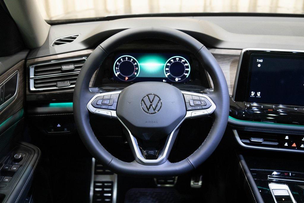 new 2025 Volkswagen Atlas car, priced at $54,783