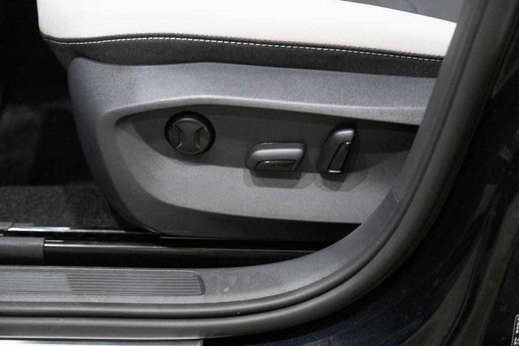 new 2025 Volkswagen Taos car, priced at $29,450