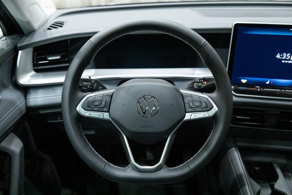 new 2025 Volkswagen Tiguan car, priced at $38,287