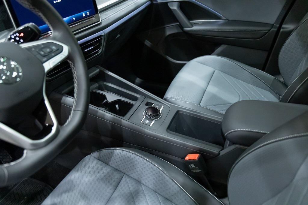 new 2025 Volkswagen Tiguan car, priced at $38,287