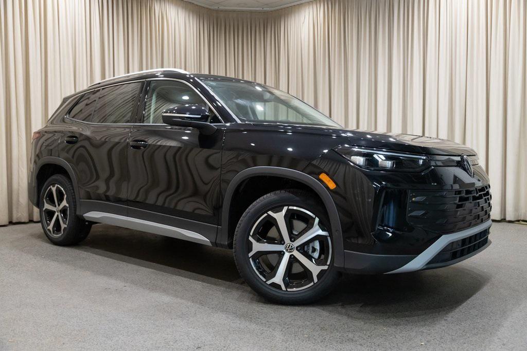 new 2025 Volkswagen Tiguan car, priced at $38,287