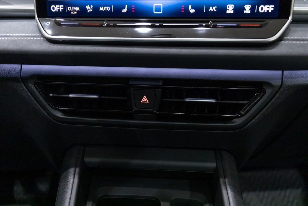 new 2025 Volkswagen Tiguan car, priced at $38,287