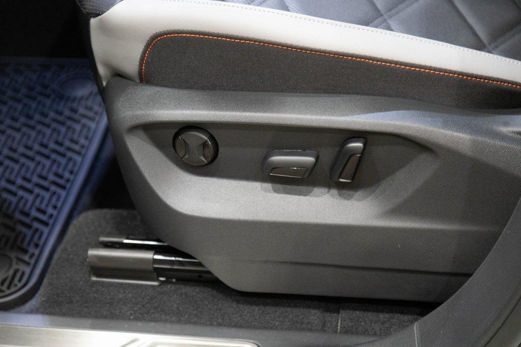 new 2025 Volkswagen Atlas car, priced at $47,308