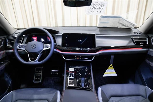 new 2025 Volkswagen Atlas car, priced at $47,308