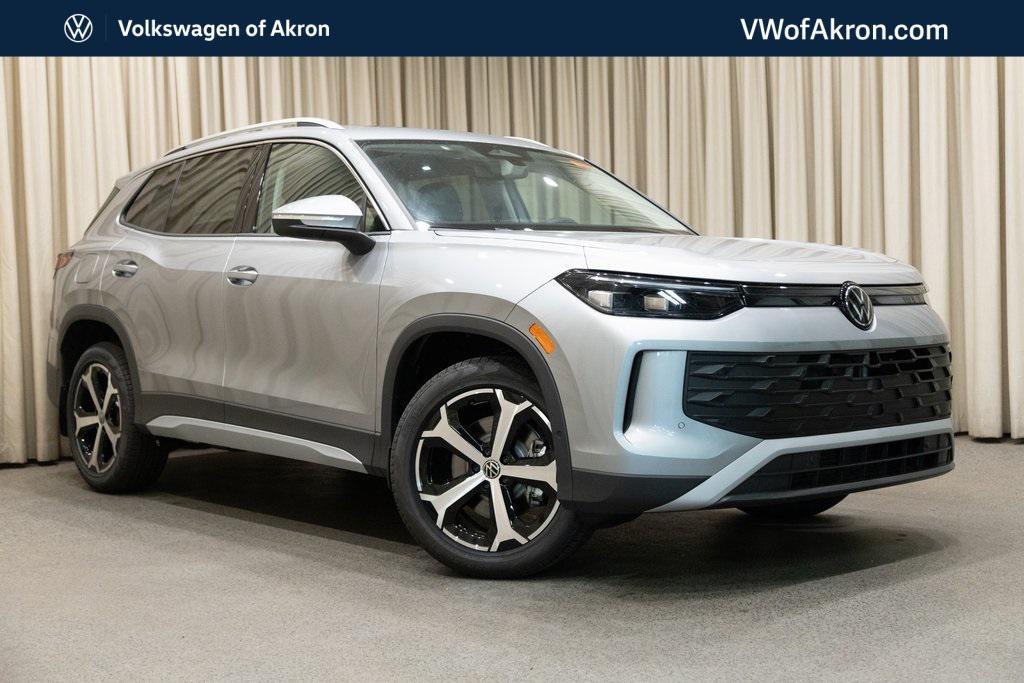 new 2025 Volkswagen Tiguan car, priced at $37,051