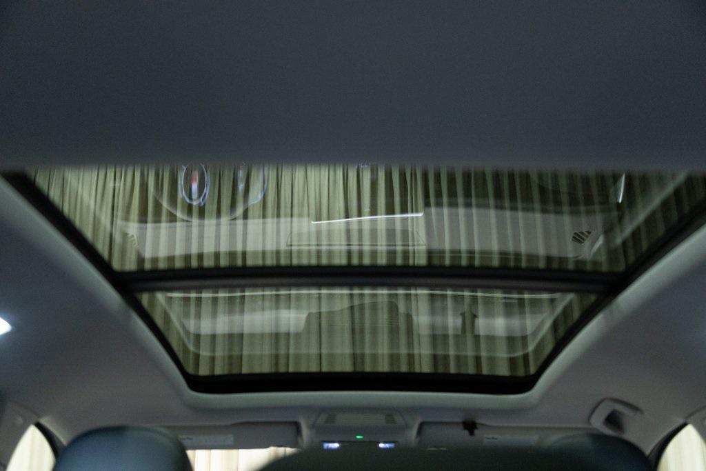 new 2025 Volkswagen Tiguan car, priced at $37,051