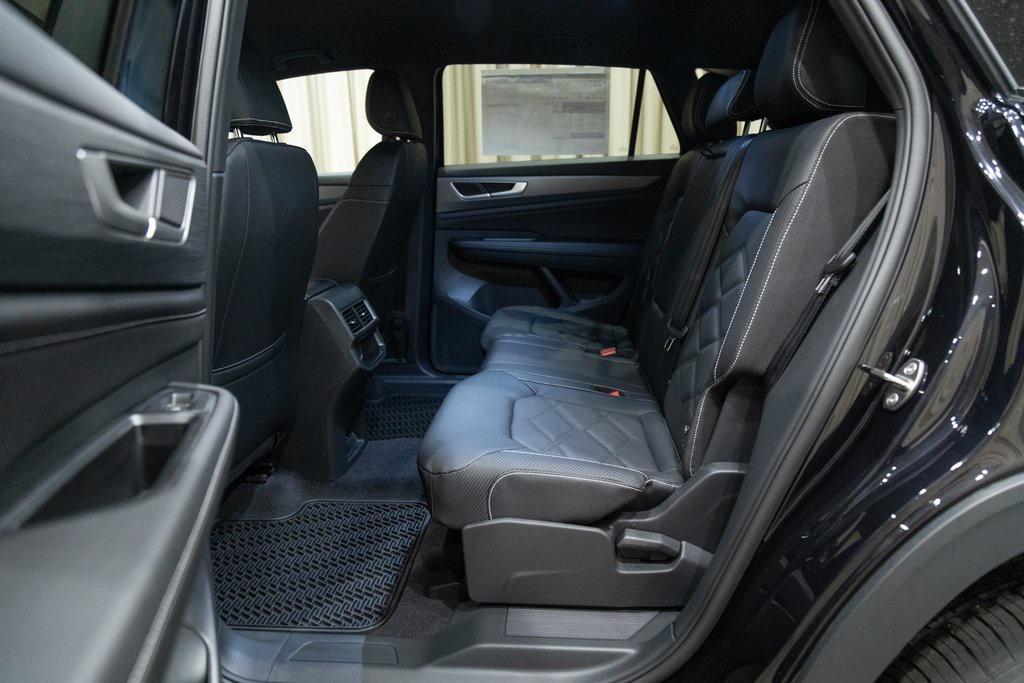 new 2026 Volkswagen Atlas Cross Sport car, priced at $41,887