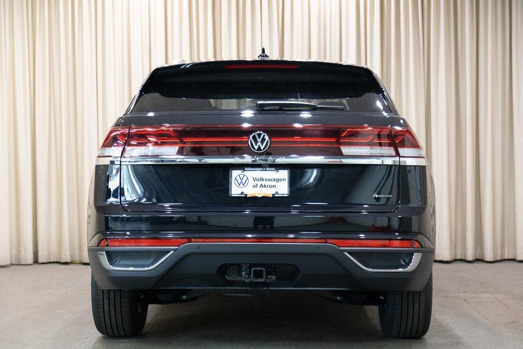 new 2025 Volkswagen Atlas Cross Sport car, priced at $43,997