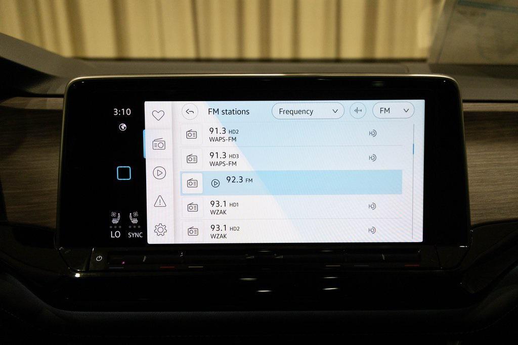 new 2025 Volkswagen Atlas car, priced at $54,738