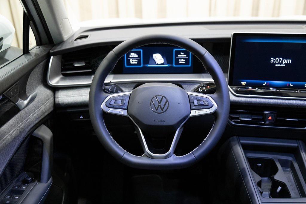 new 2025 Volkswagen Tiguan car, priced at $32,051