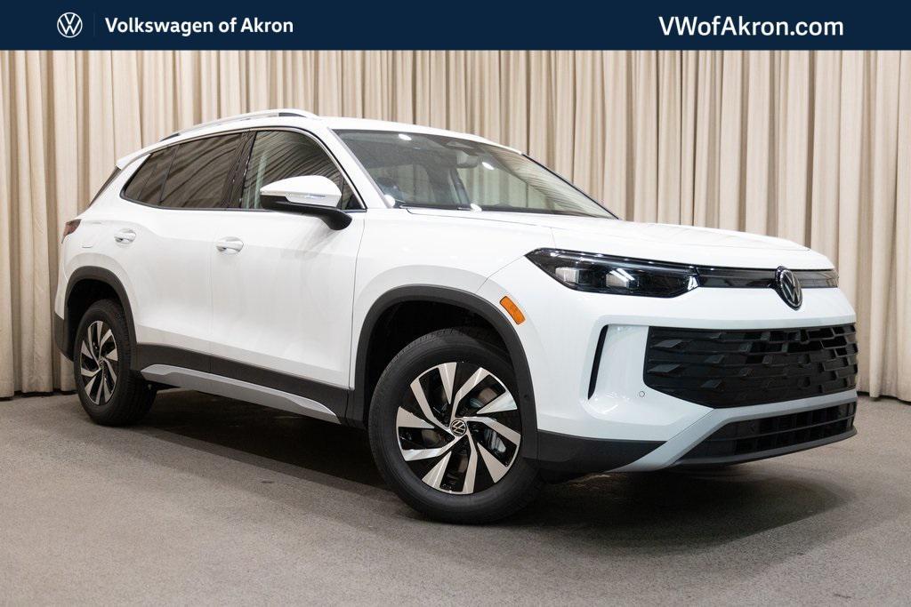 new 2025 Volkswagen Tiguan car, priced at $32,051