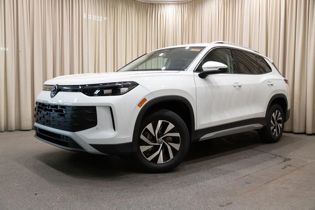 new 2025 Volkswagen Tiguan car, priced at $32,051