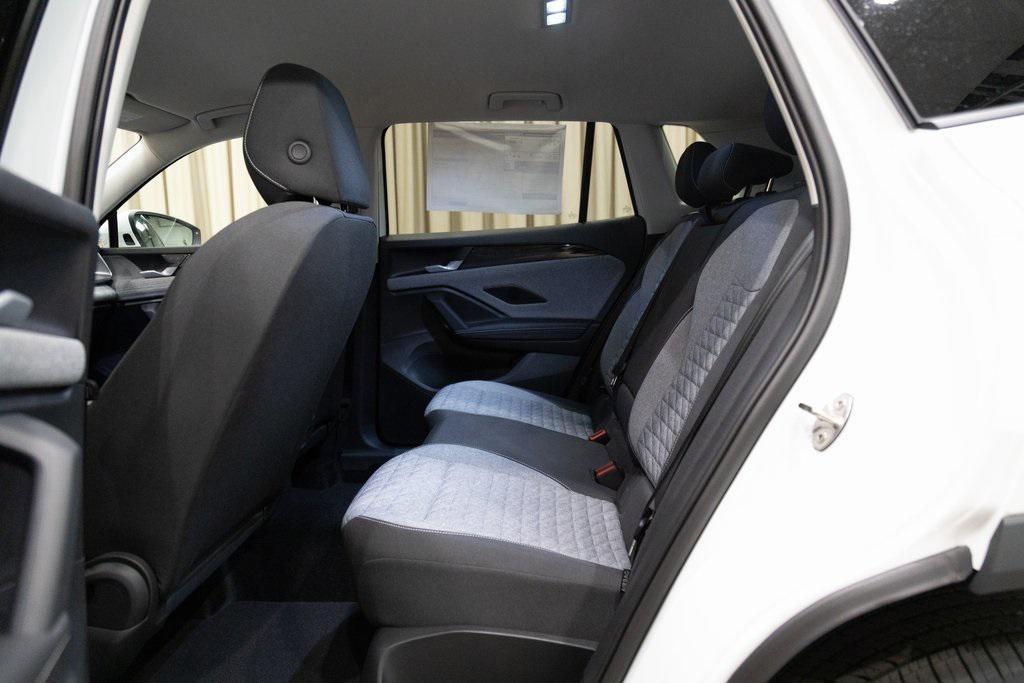 new 2025 Volkswagen Tiguan car, priced at $32,051