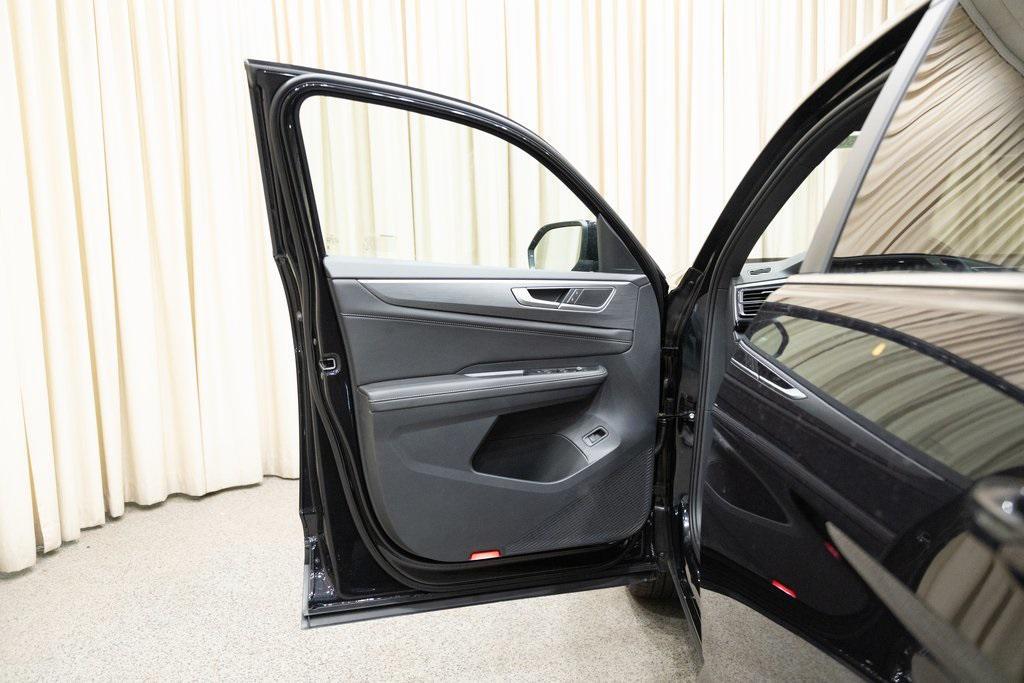 new 2026 Volkswagen Atlas Cross Sport car, priced at $43,727