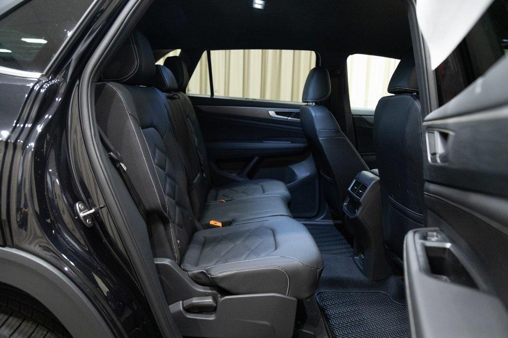 new 2026 Volkswagen Atlas Cross Sport car, priced at $43,727