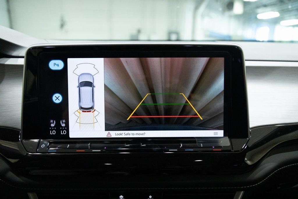 new 2026 Volkswagen Atlas Cross Sport car, priced at $47,275