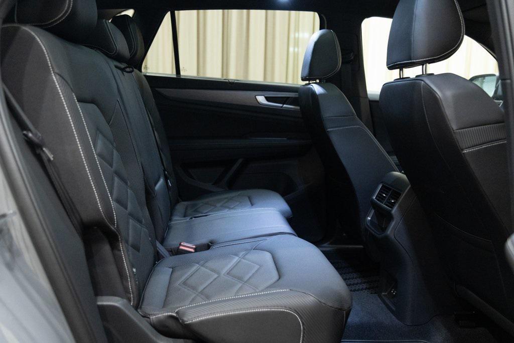 new 2026 Volkswagen Atlas Cross Sport car, priced at $47,275