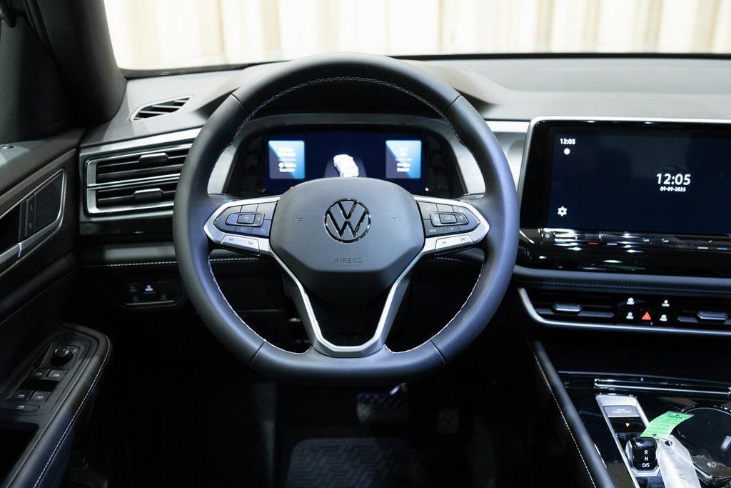new 2026 Volkswagen Atlas Cross Sport car, priced at $47,275