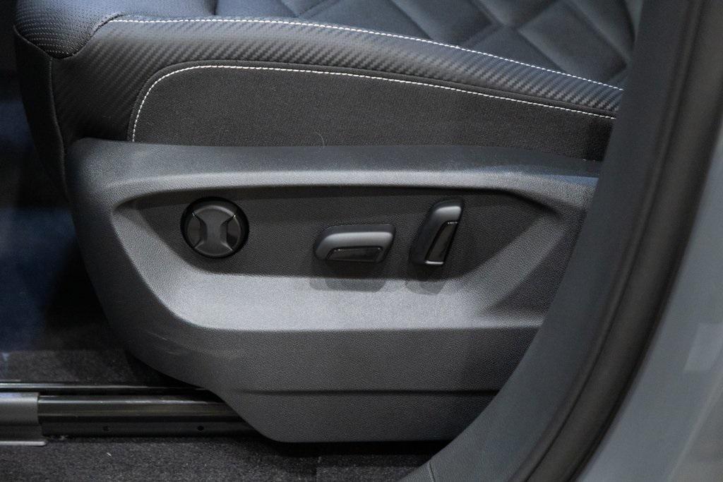 new 2026 Volkswagen Atlas Cross Sport car, priced at $47,275