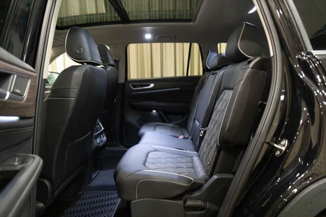 new 2025 Volkswagen Atlas car, priced at $54,140