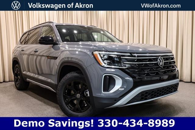 new 2024 Volkswagen Atlas car, priced at $47,004
