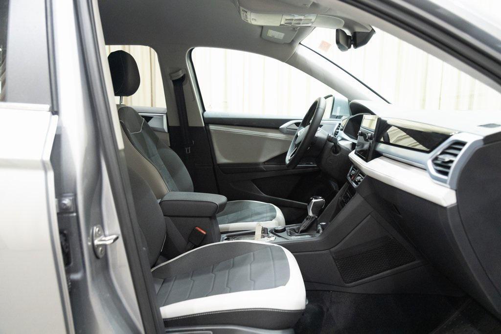 new 2025 Volkswagen Taos car, priced at $31,191