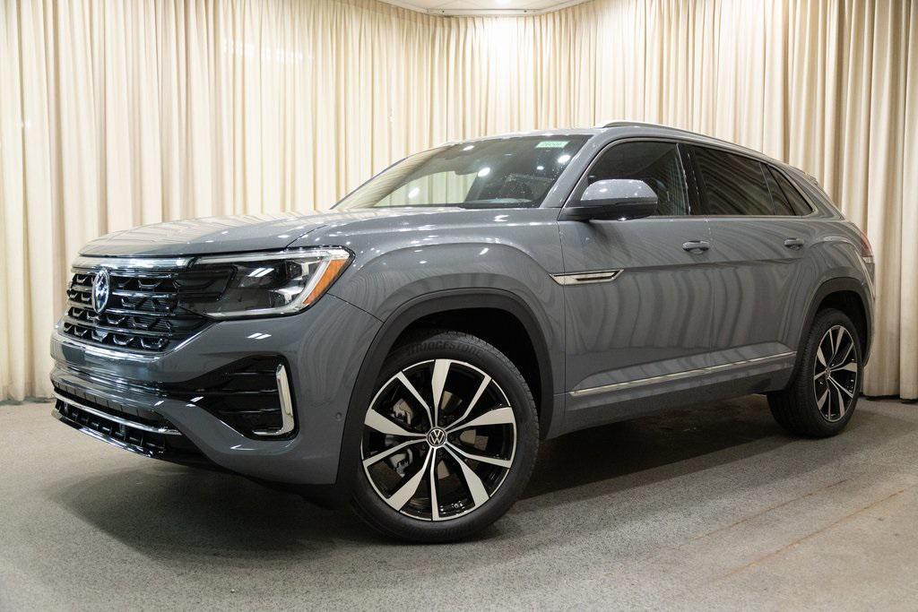 new 2026 Volkswagen Atlas Cross Sport car, priced at $54,946