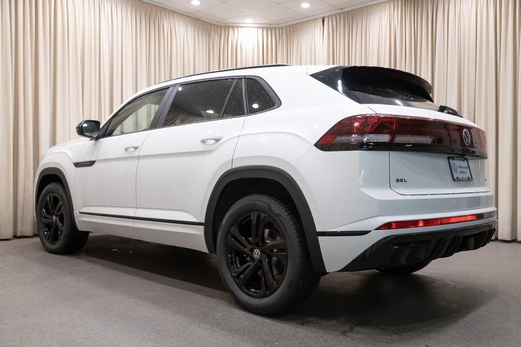 new 2026 Volkswagen Atlas Cross Sport car, priced at $53,633