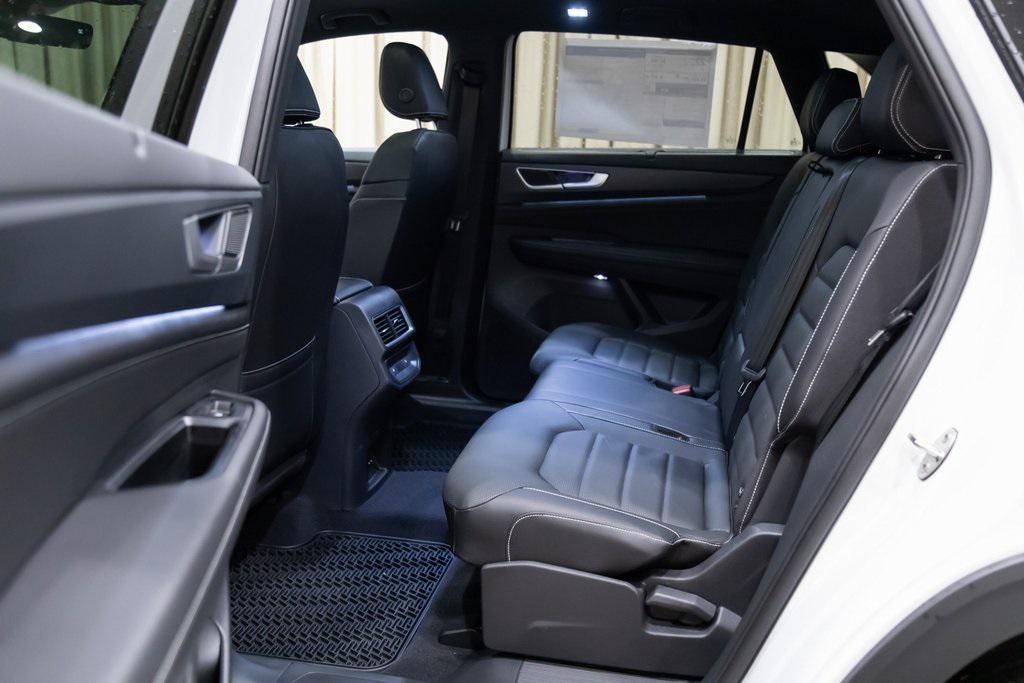 new 2026 Volkswagen Atlas Cross Sport car, priced at $53,633