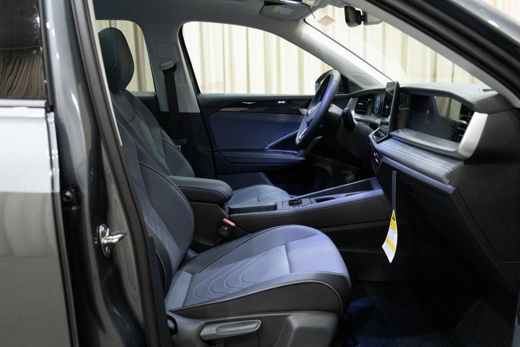 new 2025 Volkswagen Tiguan car, priced at $36,286