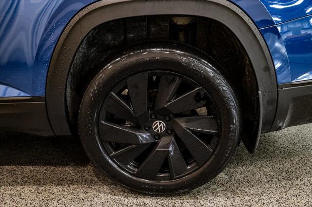 new 2025 Volkswagen Atlas car, priced at $48,387