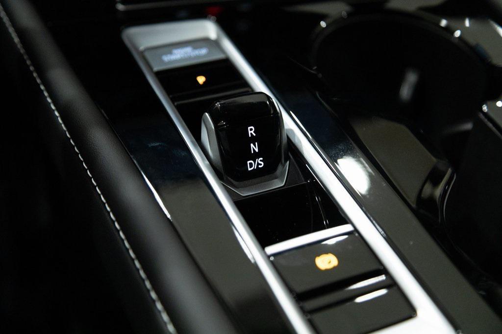 new 2026 Volkswagen Atlas Cross Sport car, priced at $44,676