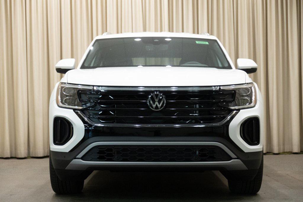 new 2026 Volkswagen Atlas Cross Sport car, priced at $44,676