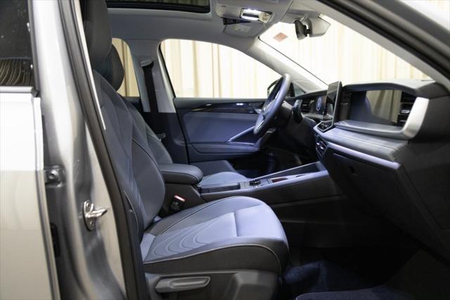new 2025 Volkswagen Tiguan car, priced at $35,793