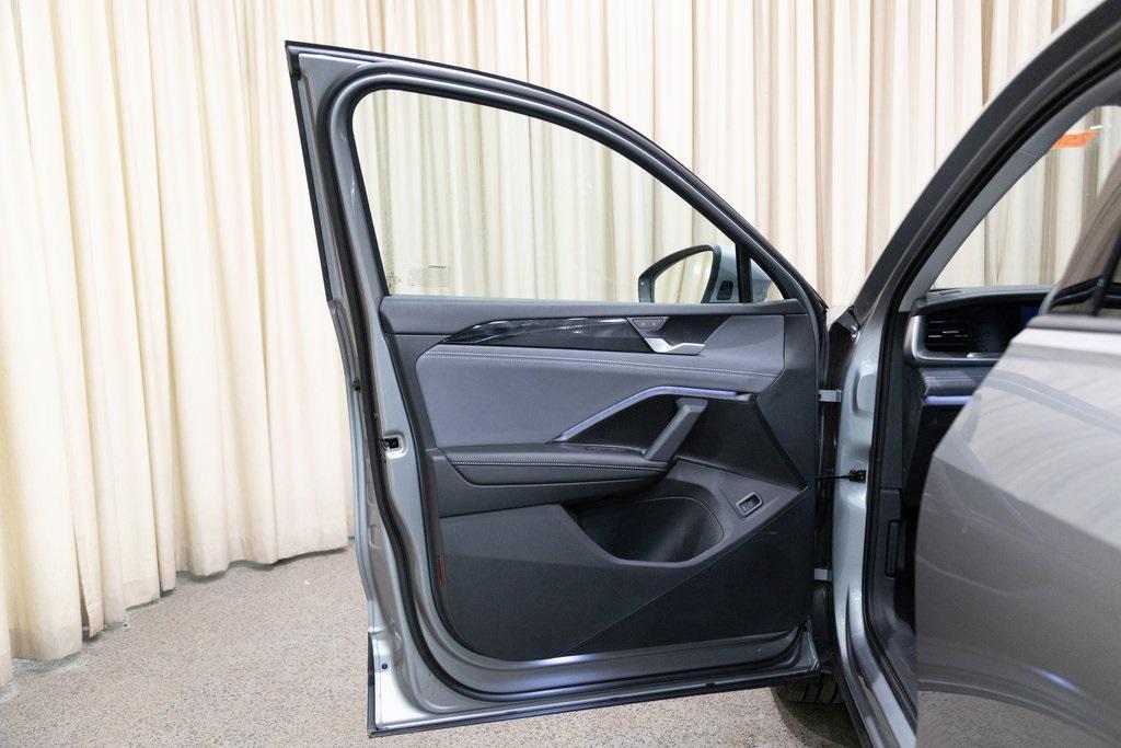 new 2025 Volkswagen Tiguan car, priced at $34,791