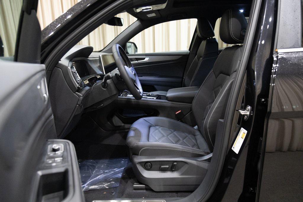 new 2026 Volkswagen Atlas Cross Sport car, priced at $47,350