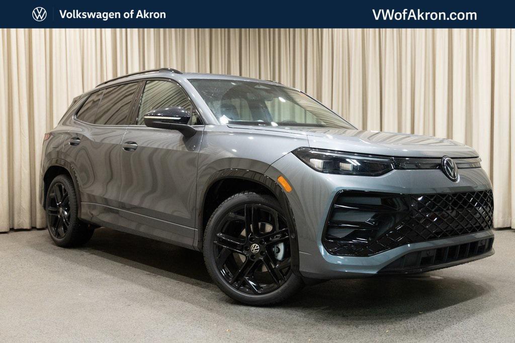 new 2025 Volkswagen Tiguan car, priced at $37,346