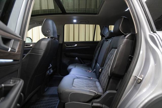 new 2025 Volkswagen Atlas car, priced at $54,140