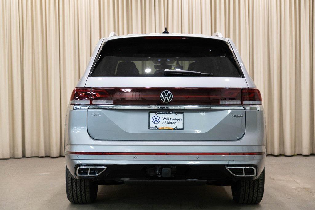 new 2025 Volkswagen Atlas car, priced at $54,140