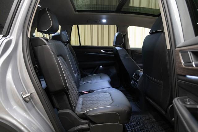 new 2025 Volkswagen Atlas car, priced at $54,140