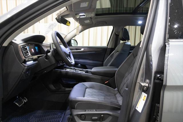 new 2025 Volkswagen Atlas car, priced at $54,783