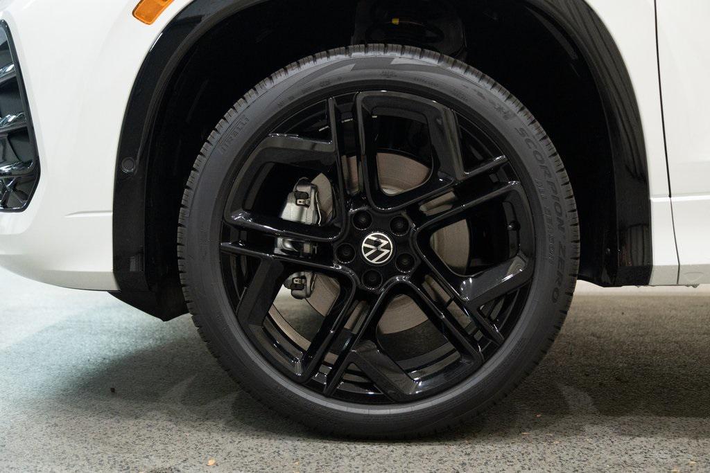 new 2025 Volkswagen Tiguan car, priced at $39,320