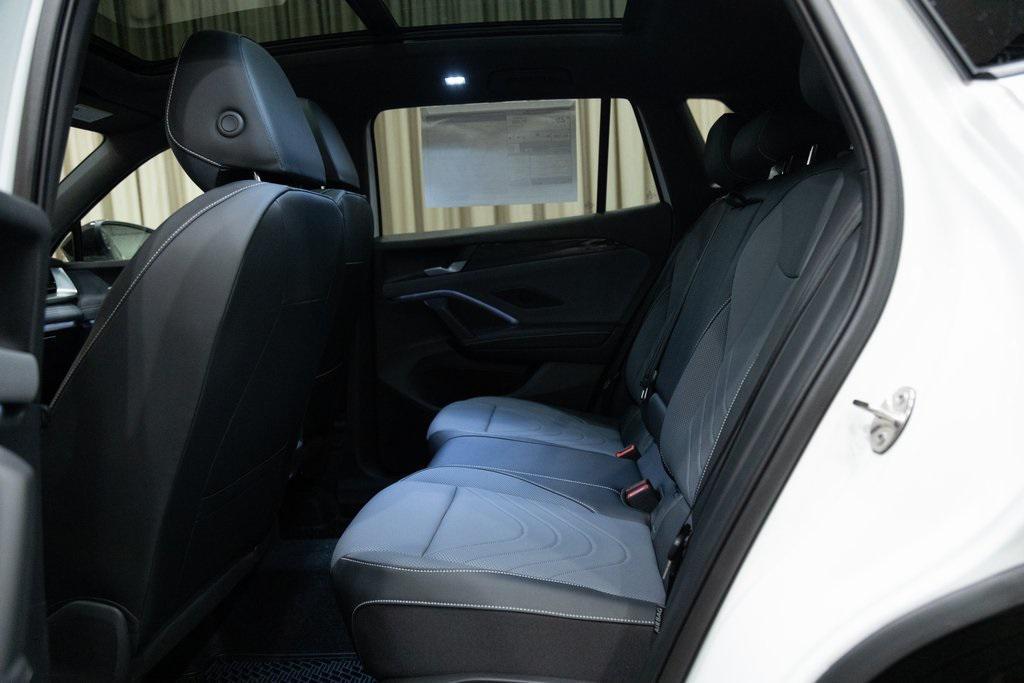 new 2025 Volkswagen Tiguan car, priced at $39,320