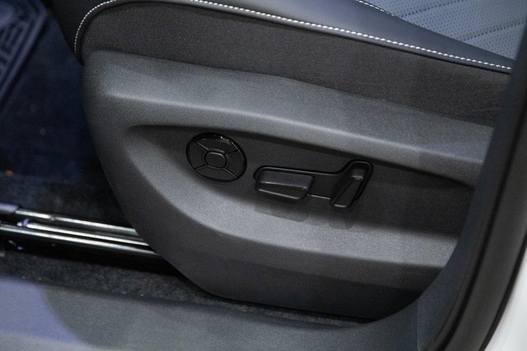 new 2025 Volkswagen Tiguan car, priced at $39,320
