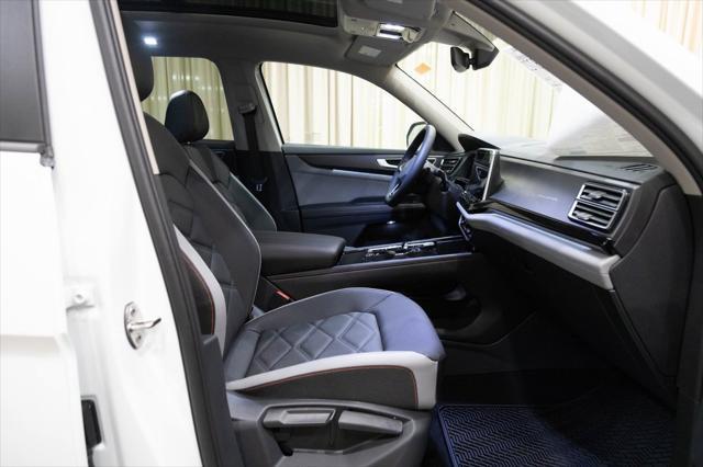 new 2025 Volkswagen Atlas car, priced at $47,308